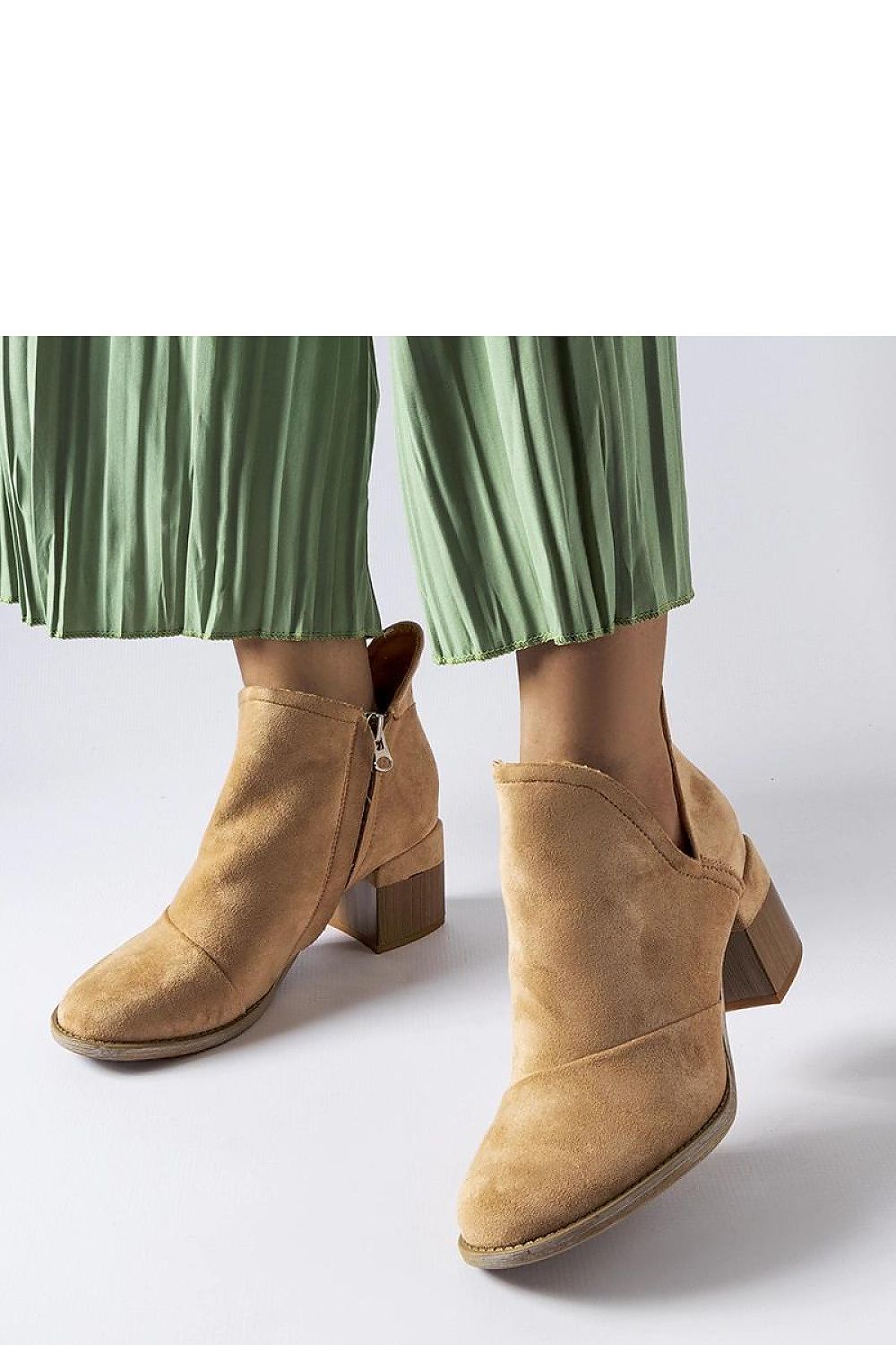  Laarsjes op sleehak model 204771 Solea 