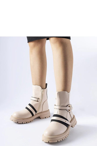  Laarsjes model 204817 Solea 