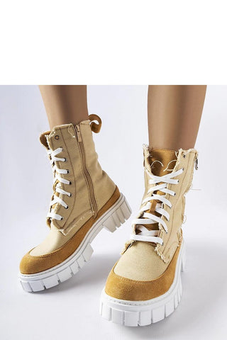  Laarsjes model 204831 Solea 