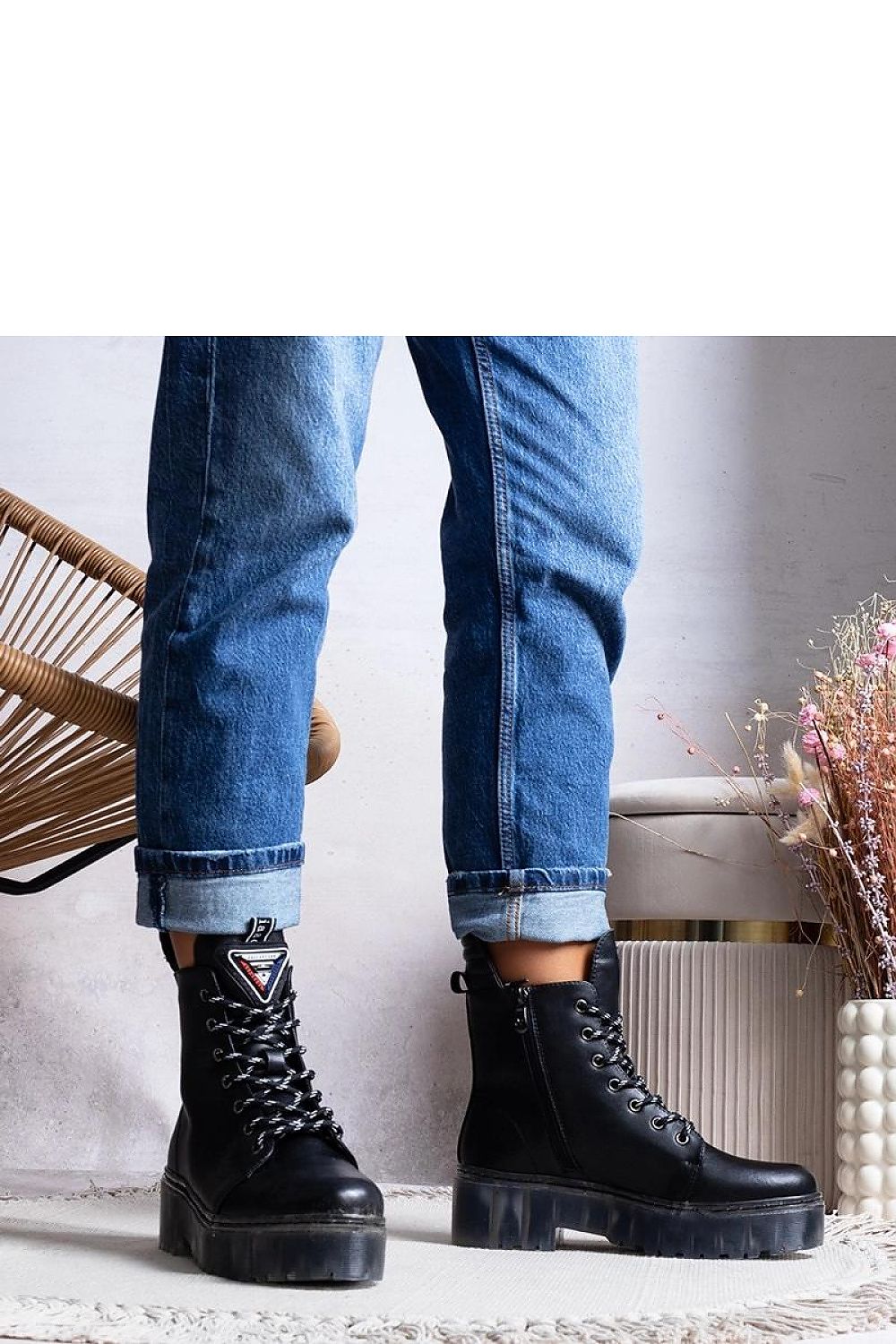  Laarsjes model 204854 Solea 