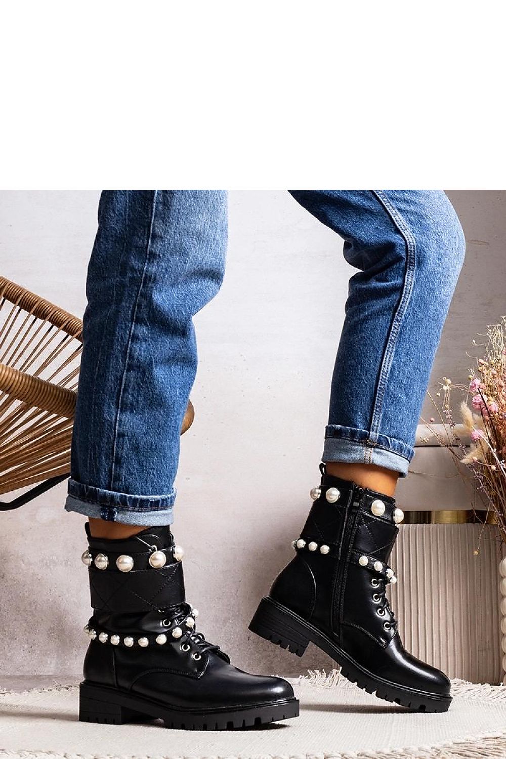  Laarsjes model 204855 Solea 
