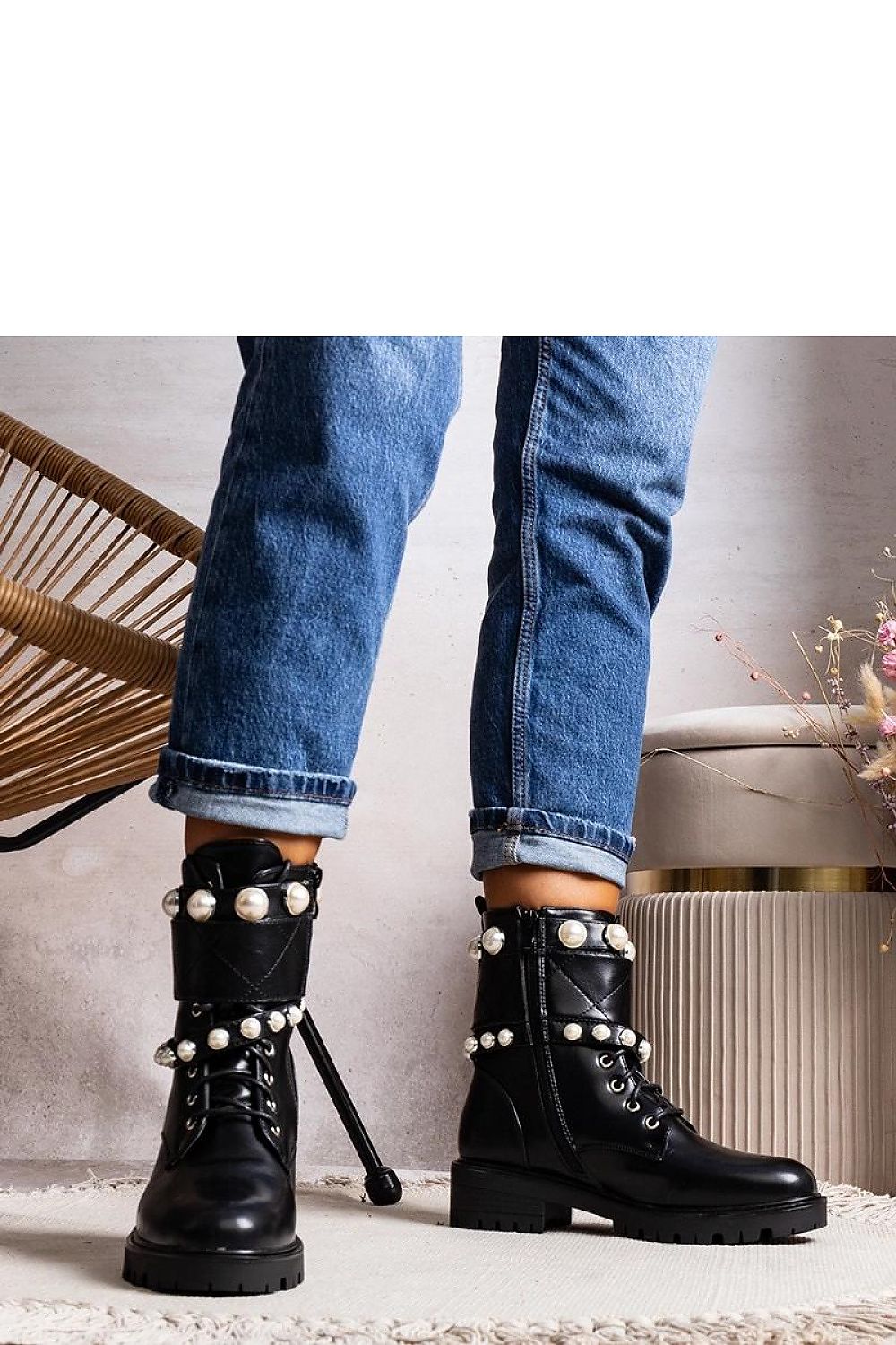  Laarsjes model 204855 Solea 