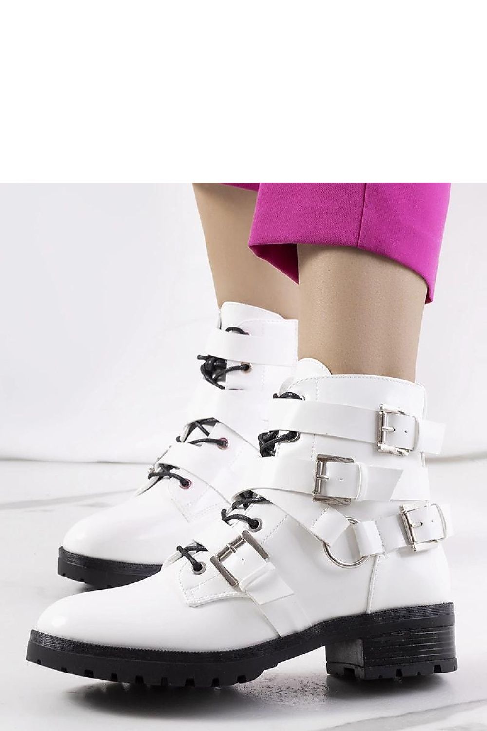  Laarsjes model 204857 Solea 