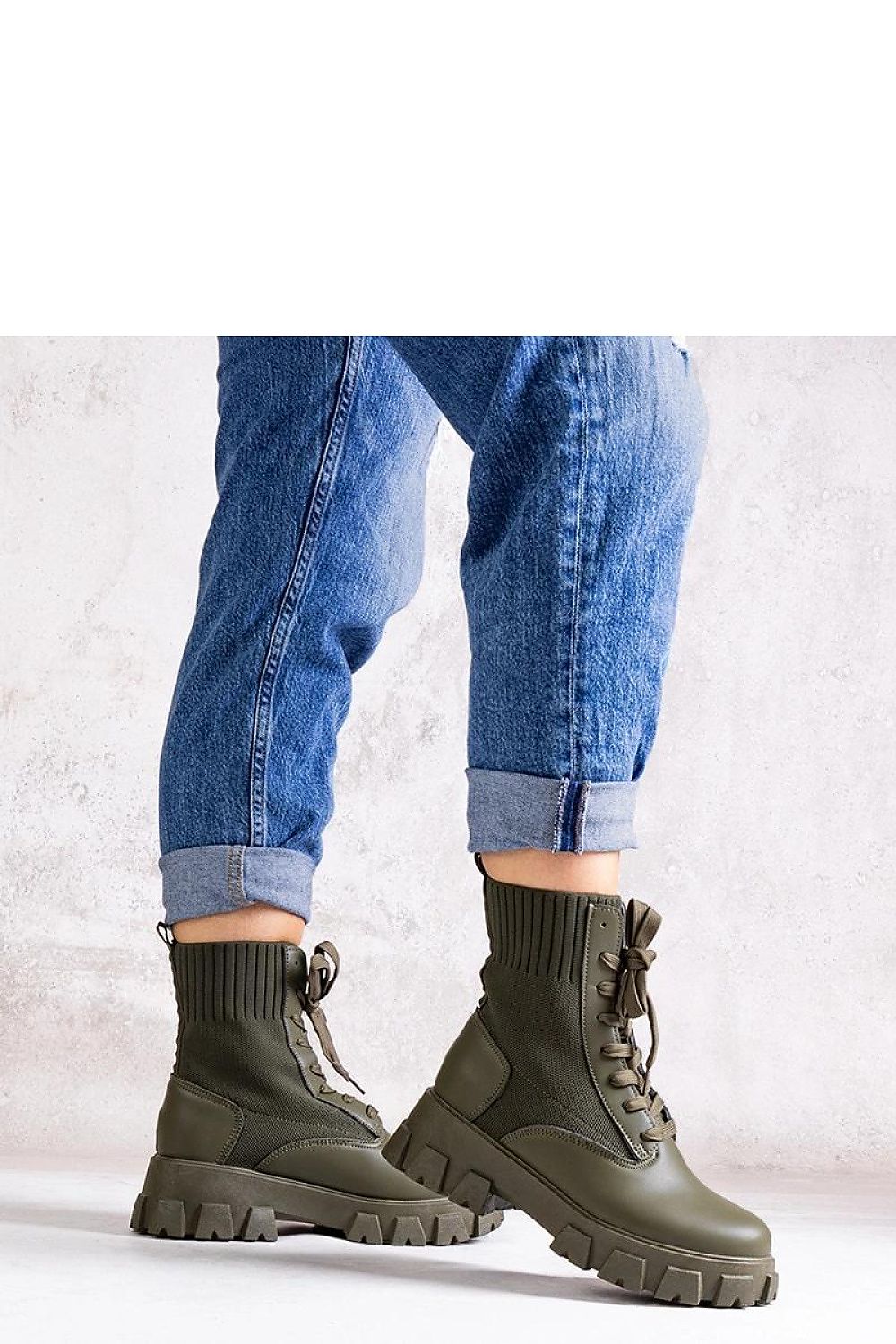  Laarsjes model 205807 Solea 