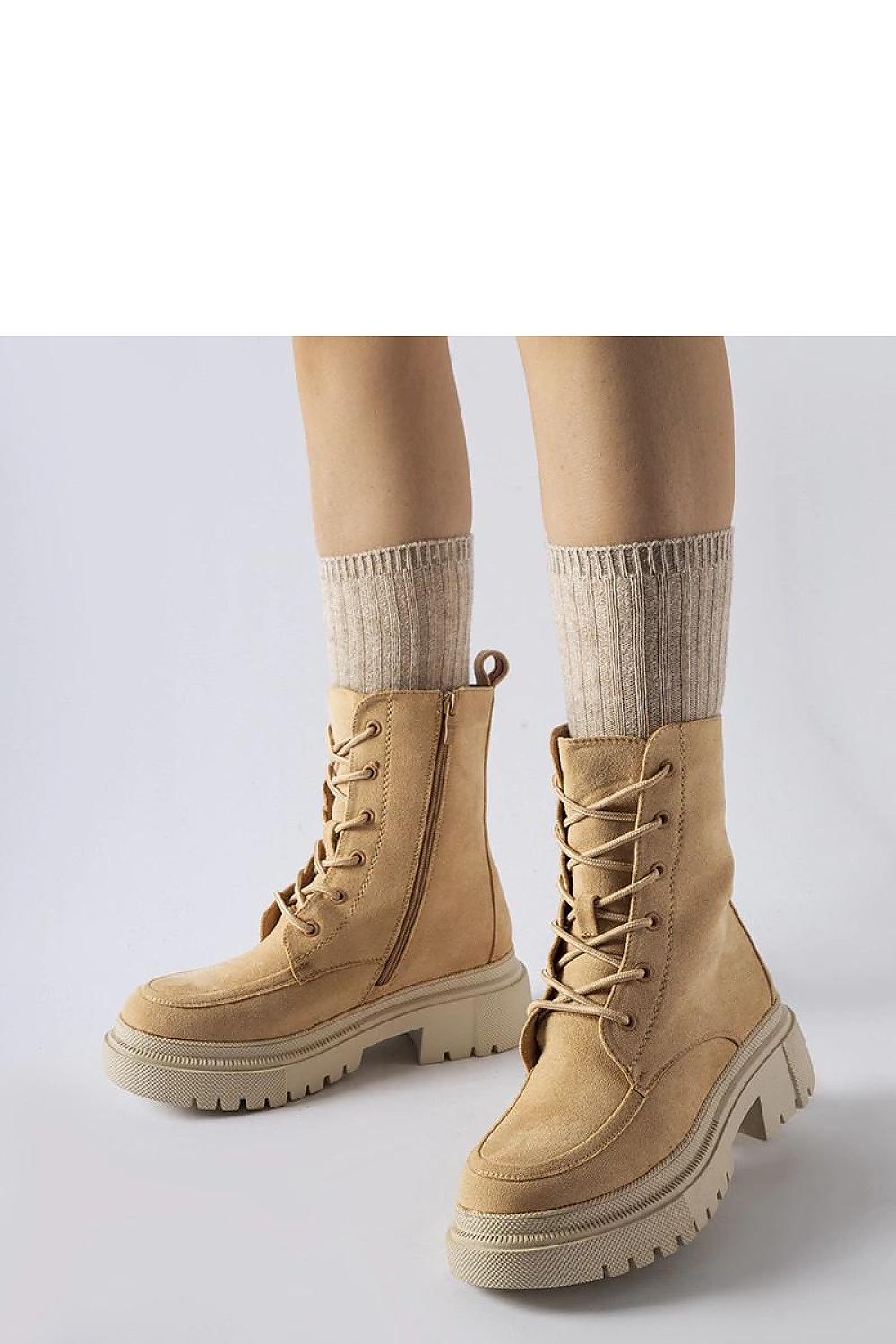  Laarsjes model 205847 Solea 