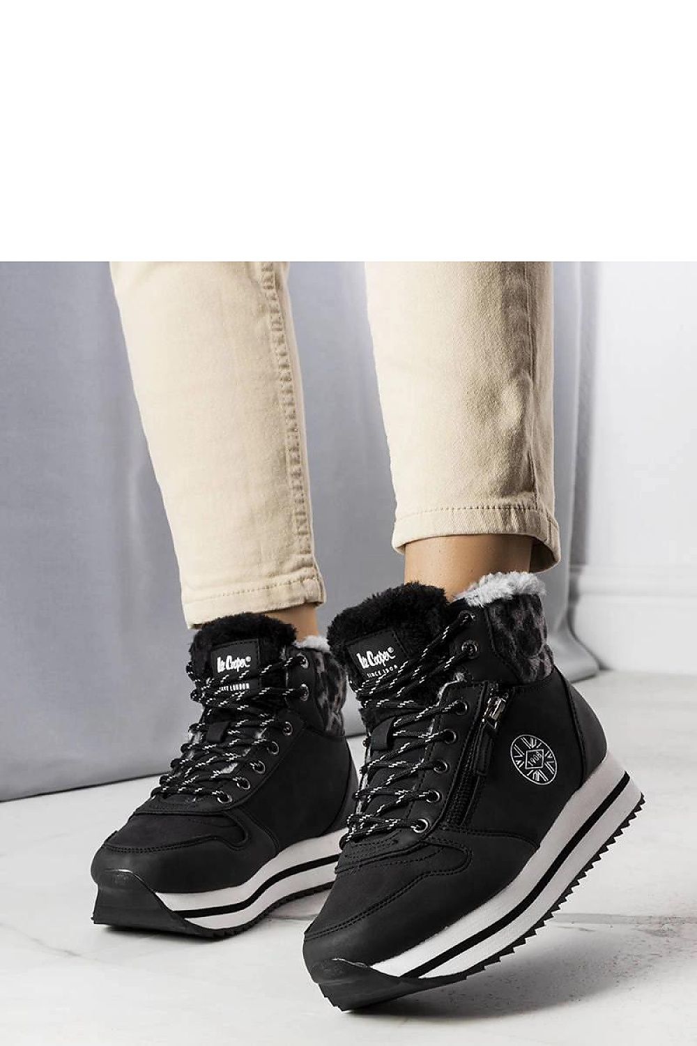  Laarsjes model 205879 Solea 