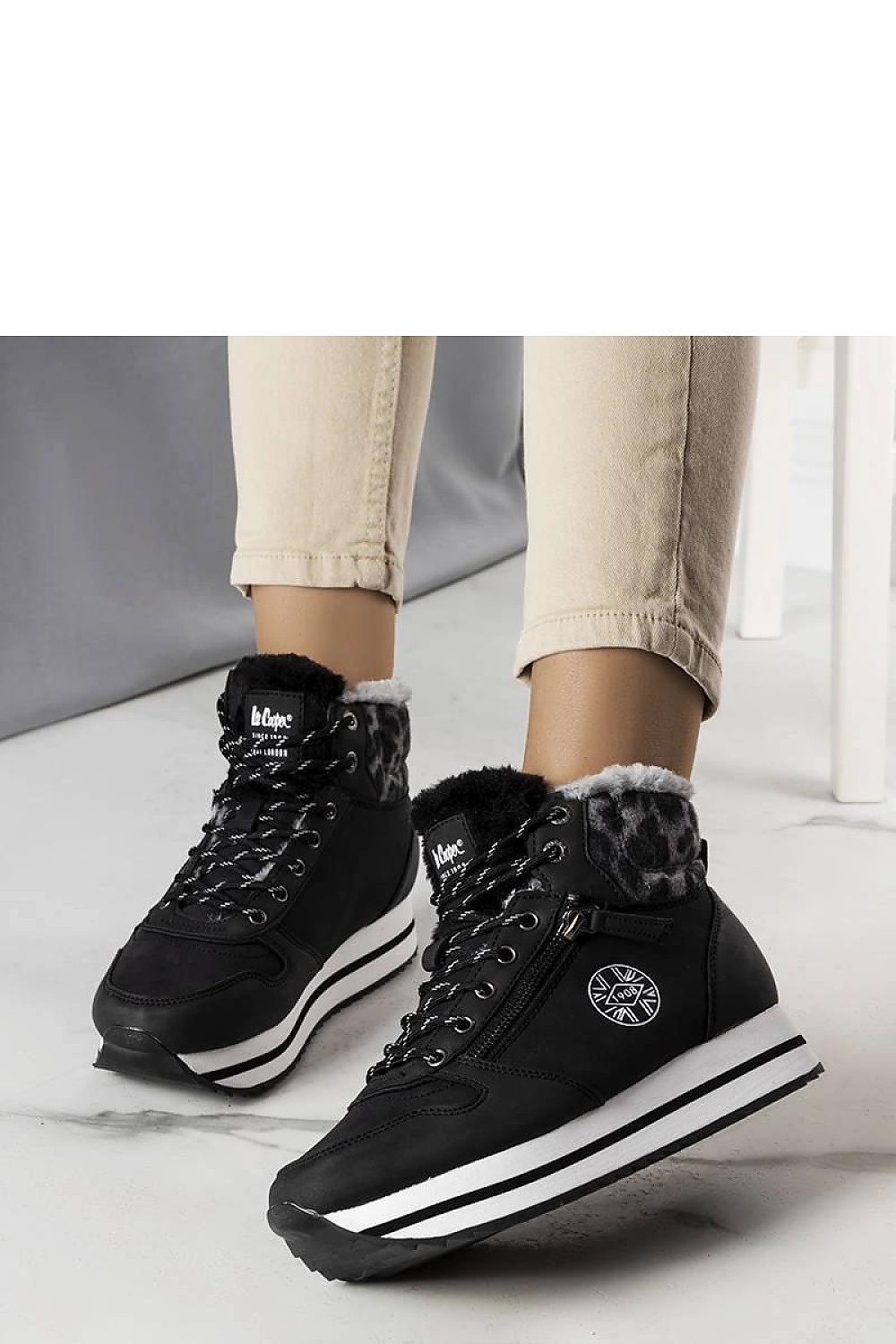  Laarsjes model 205879 Solea 