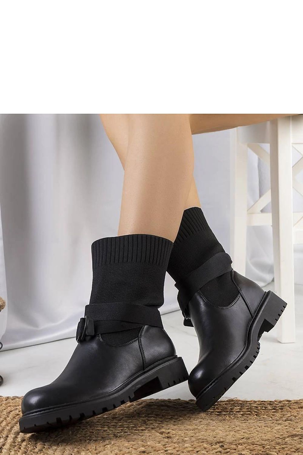  Laarsjes model 205889 Solea 