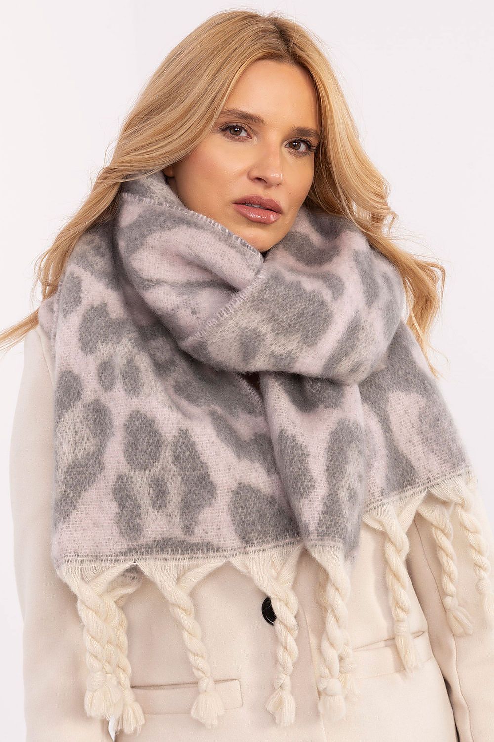  sjaal model 205960 AT 