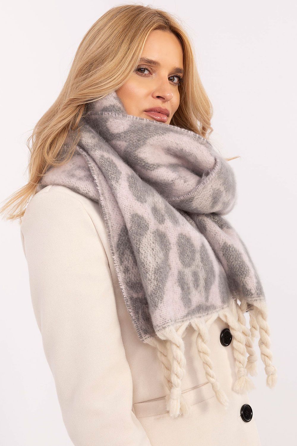  sjaal model 205960 AT 