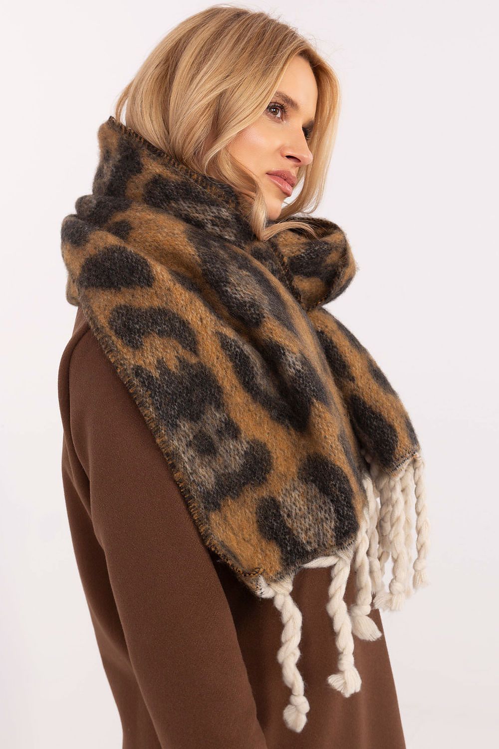  sjaal model 205961 AT 