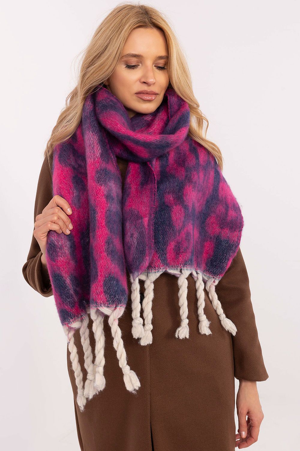  sjaal model 205963 AT 