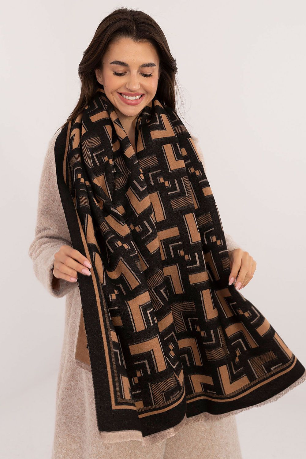  sjaal model 205967 AT 
