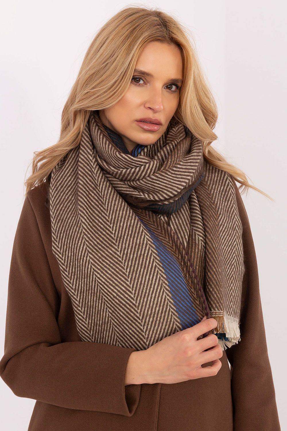  sjaal model 206038 AT 