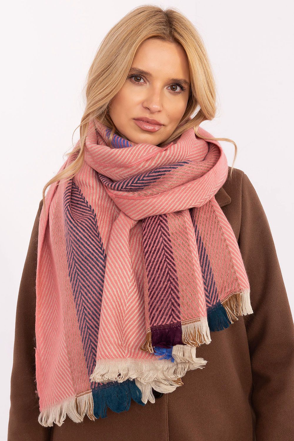  sjaal model 206039 AT 