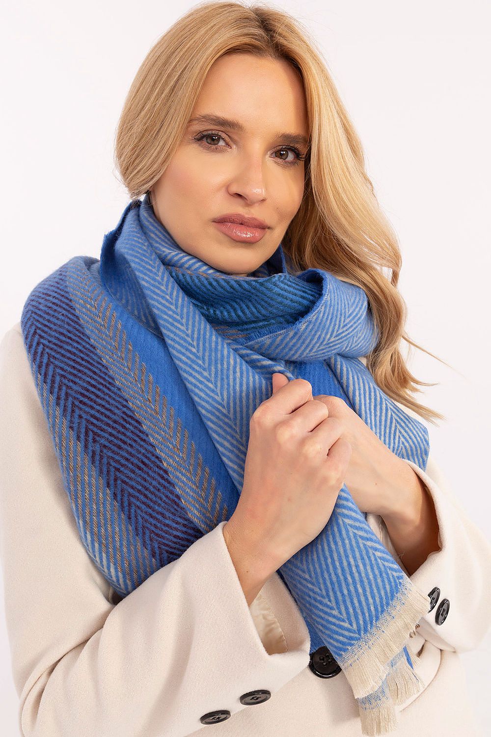  sjaal model 206040 AT 