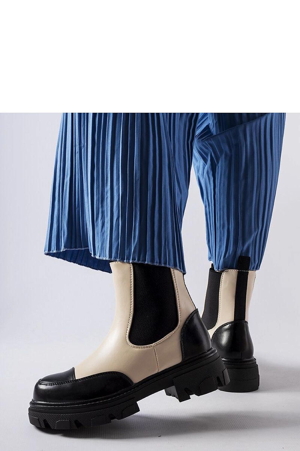  Laarsjes model 206575 Solea 