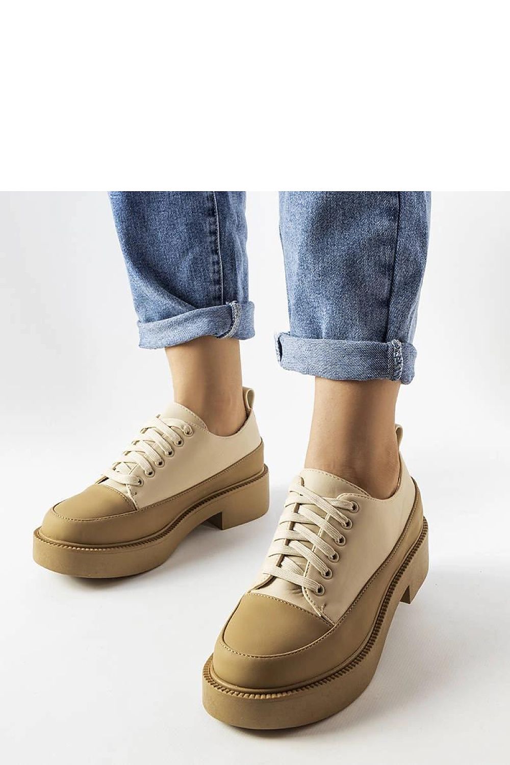  schoenen model 207044 Solea 