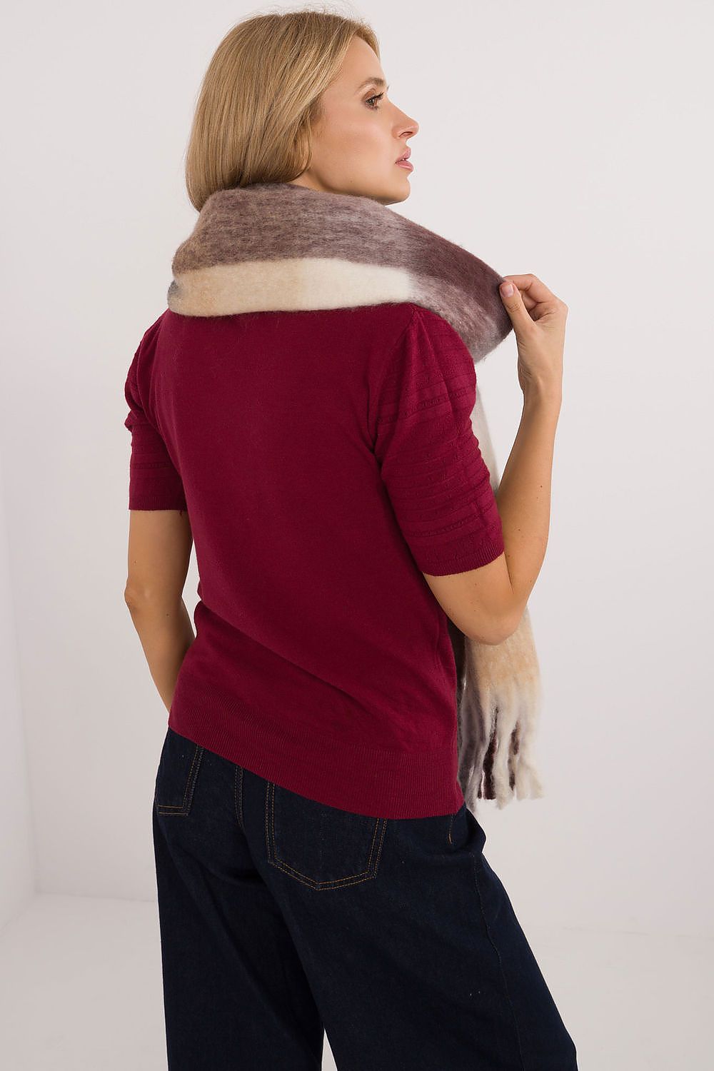  sjaal model 208267 AT 