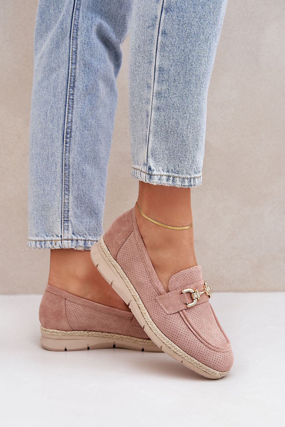  Moccassins model 208340 Step in style 