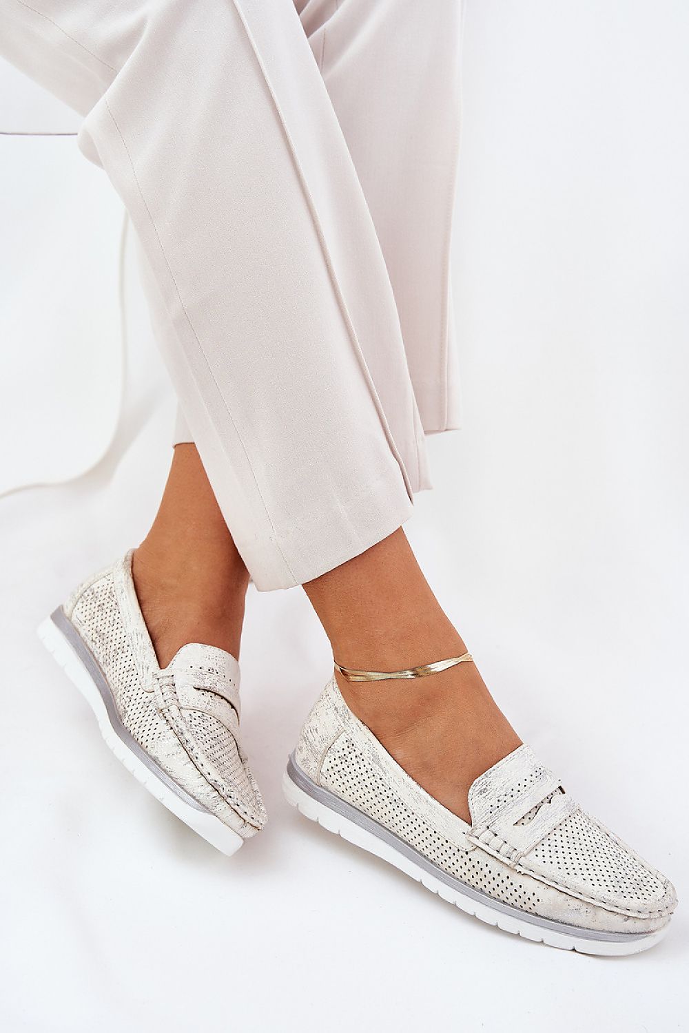  Moccassins model 209785 Step in style 