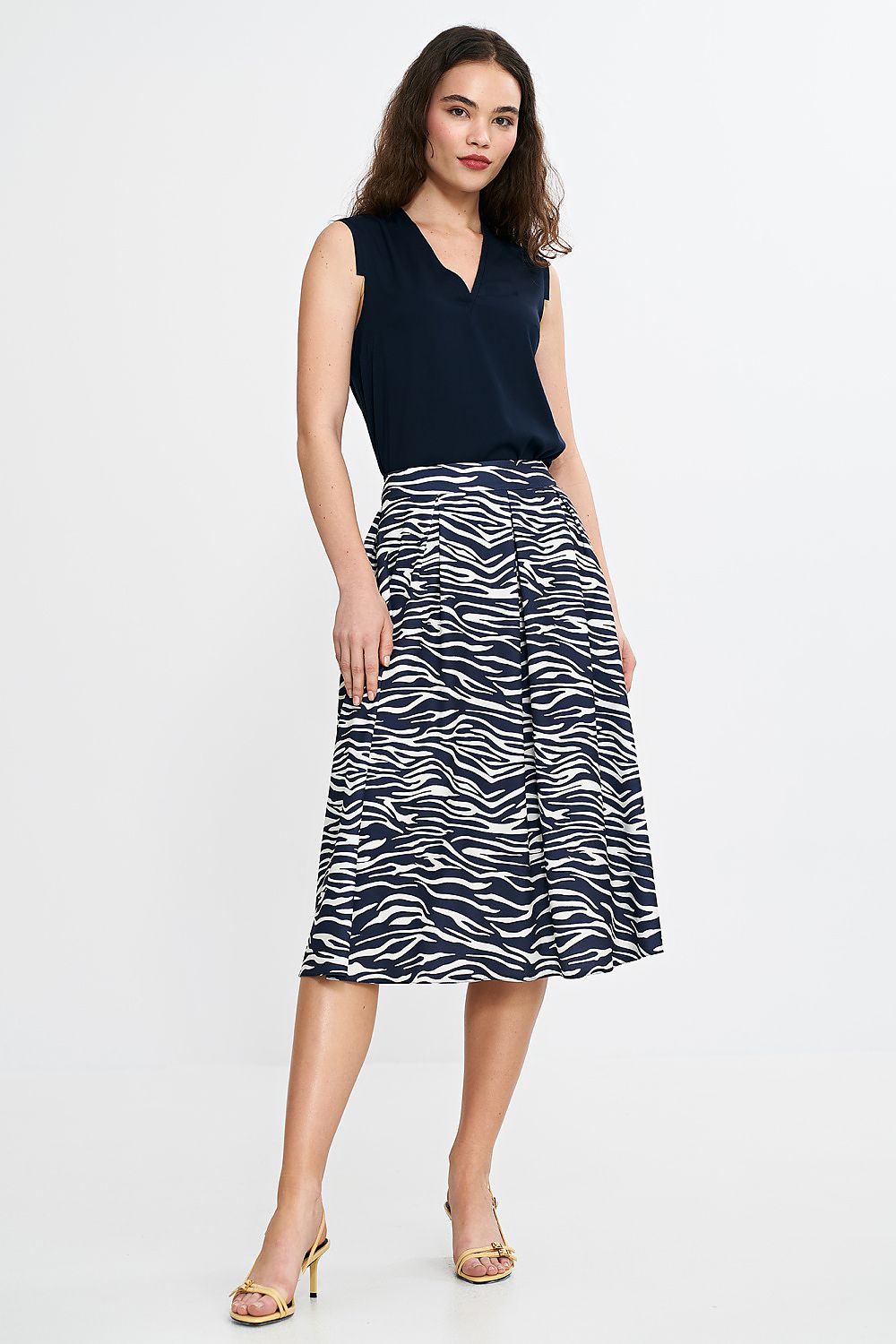  rok model 210067 Nife 