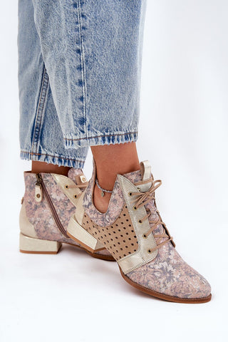 Laarsjes model 211091 Step in style 