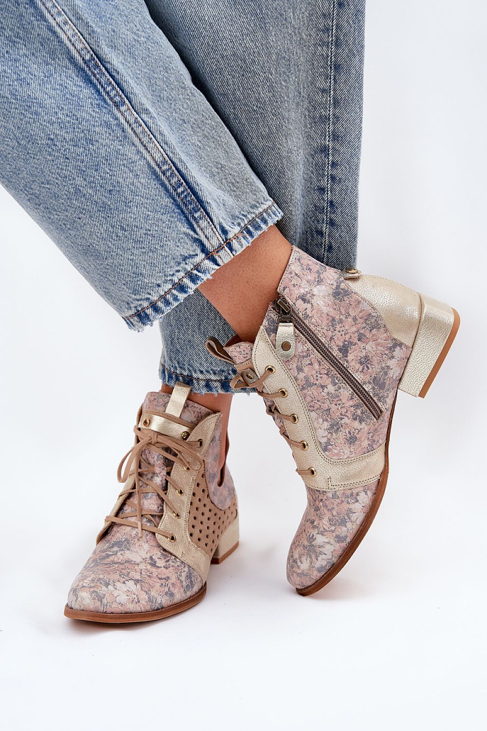  Laarsjes model 211091 Step in style 