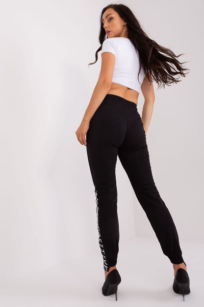  trainingsbroek model 211745 Relevance 