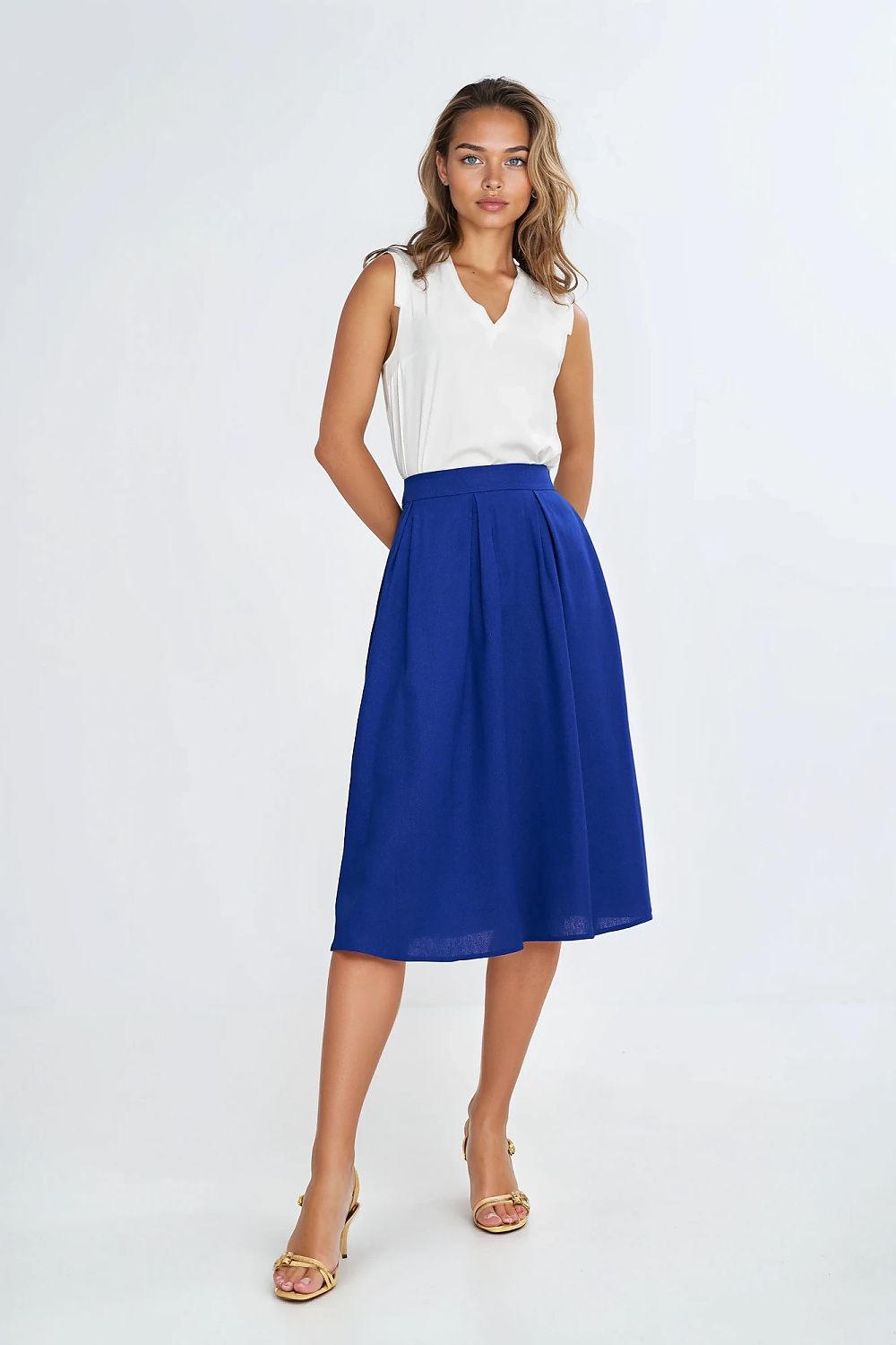  rok model 211796 Nife 