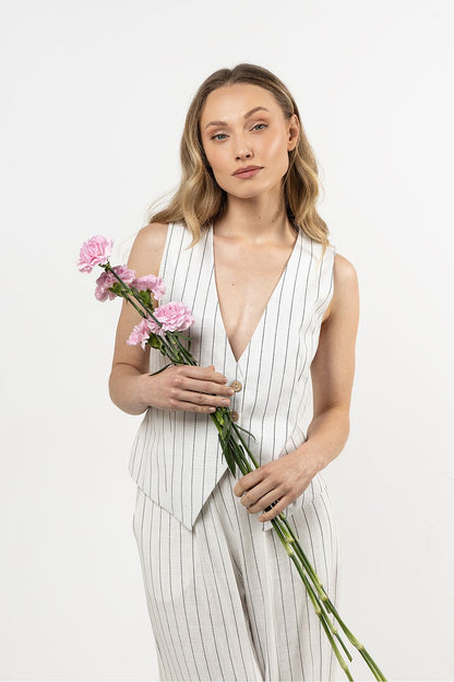  vest model 212180 awama 