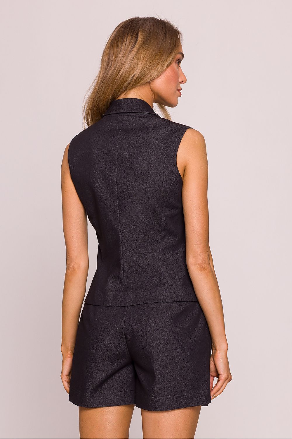 vest model 213689 Moe 