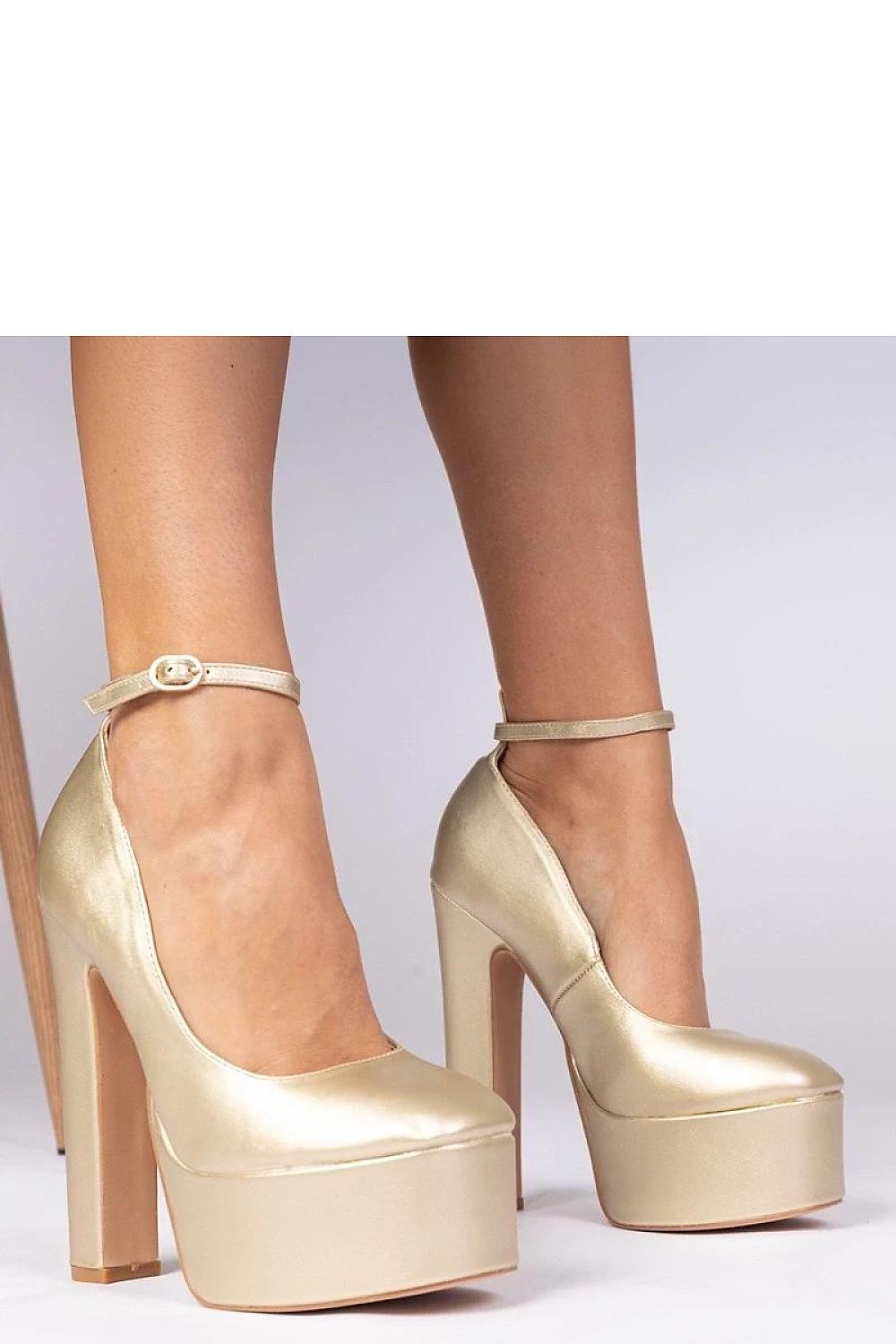  Pumps met dikke hak model 213754 PRIMO 
