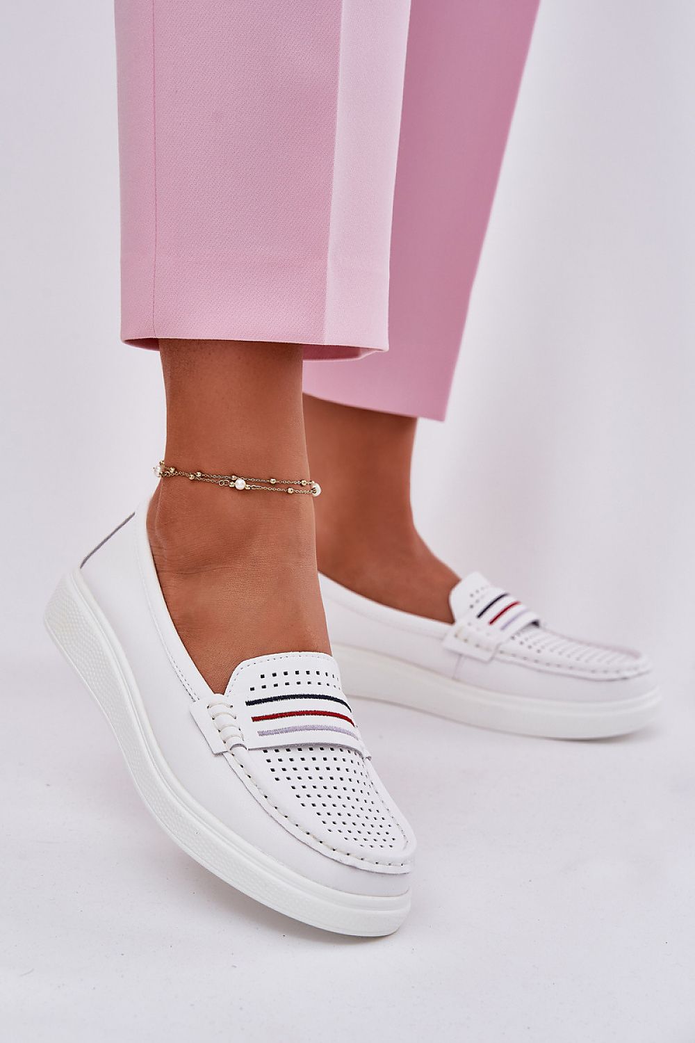  Moccassins model 214331 Step in style 