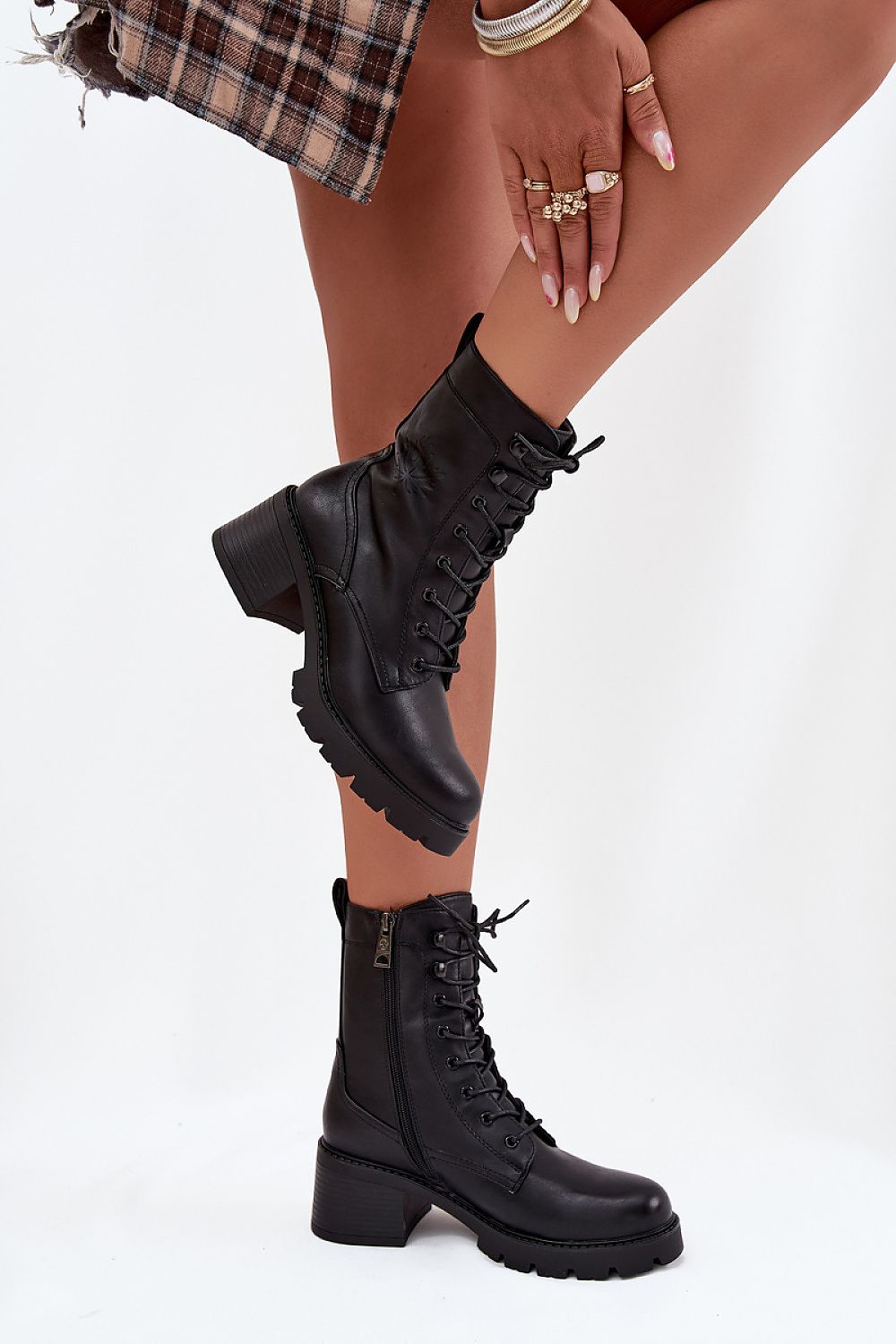  Laarsjes model 216827 Step in style 