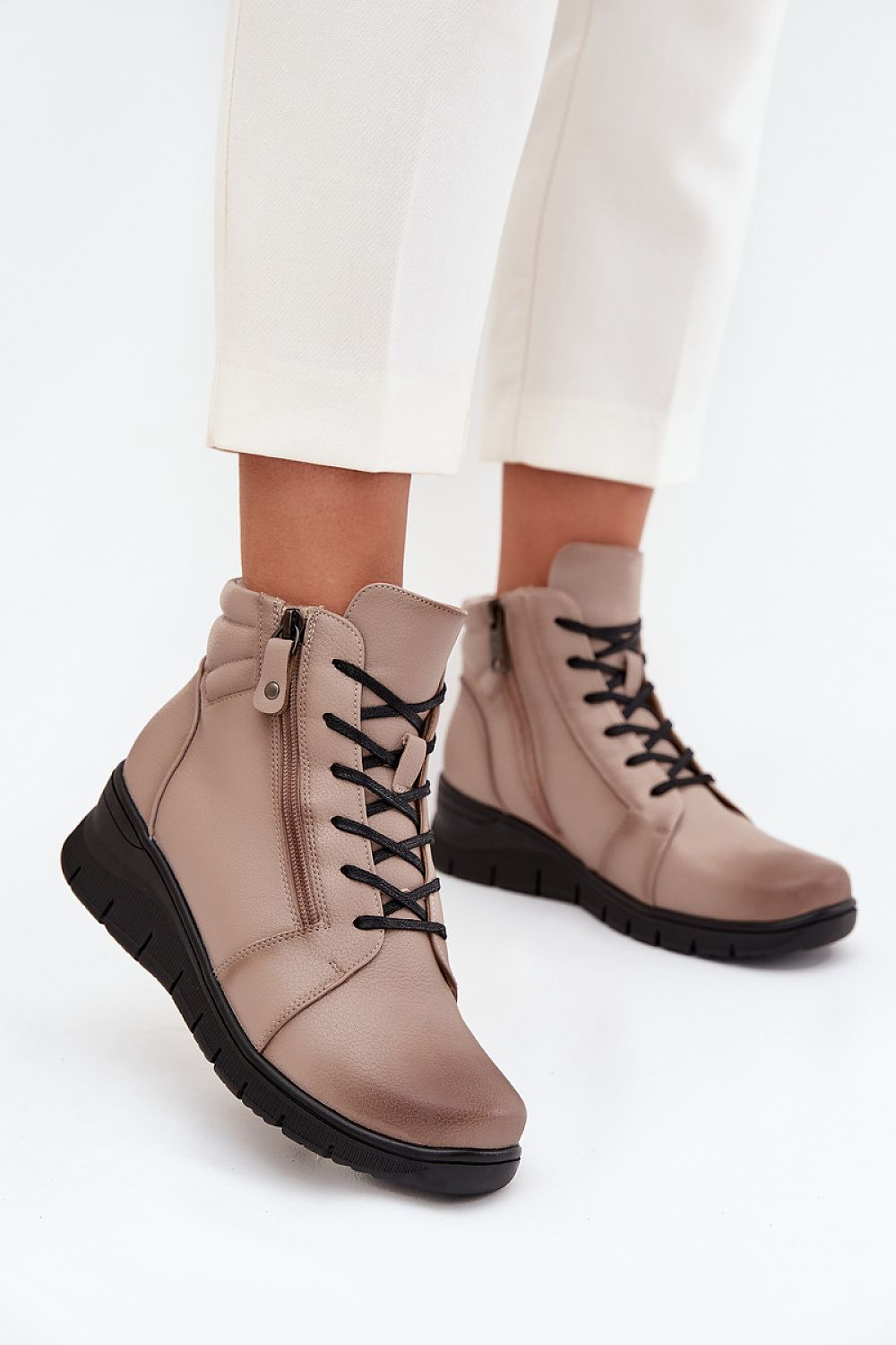  Laarsjes op sleehak model 217731 Step in style 