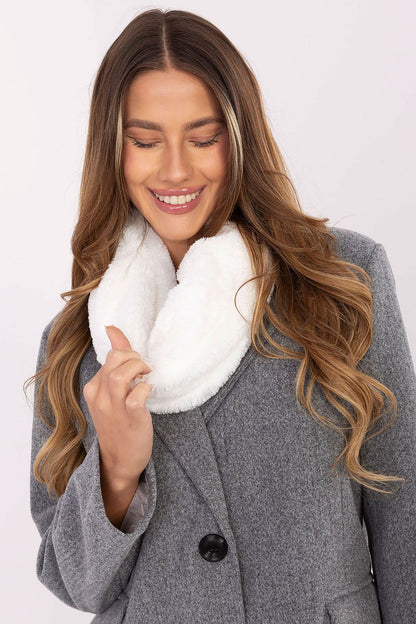  Loop Shawl model 220376 AT 