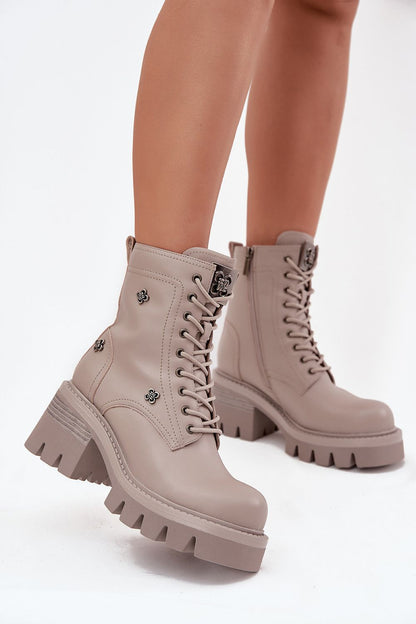  Laarsjes model 220492 Step in style 