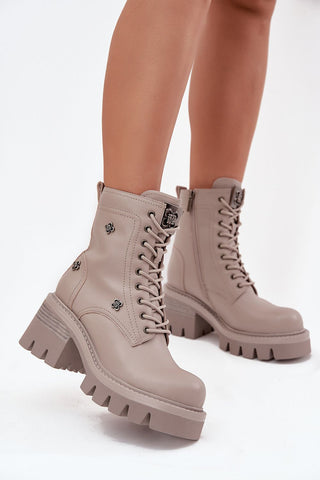  Laarsjes model 220492 Step in style 