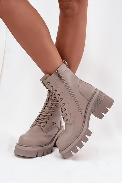  Laarsjes model 220492 Step in style 