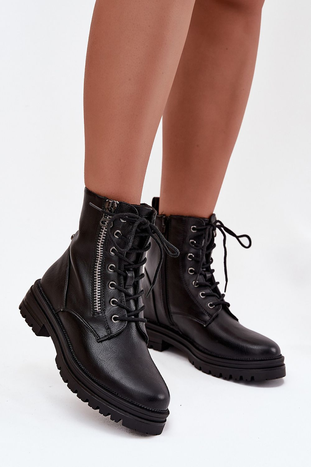  Laarsjes model 220697 Step in style 