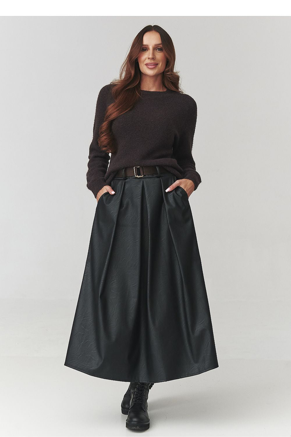  rok model 220783 Makadamia 
