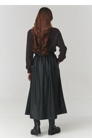  rok model 220783 Makadamia 