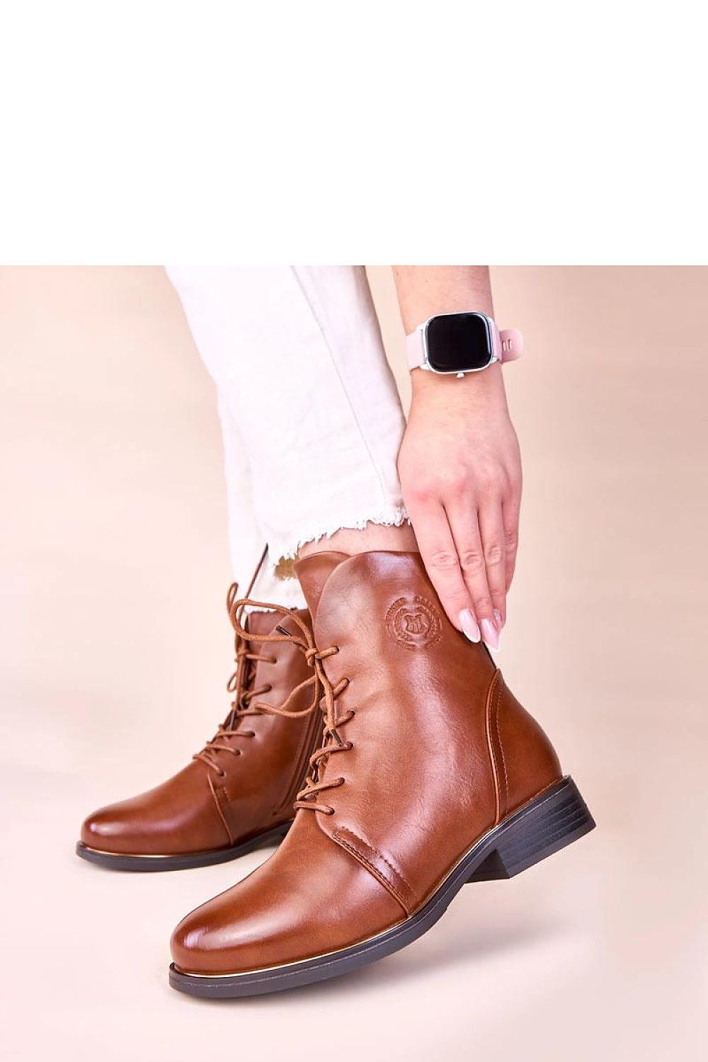  Laarsjes model 221372 Solea 