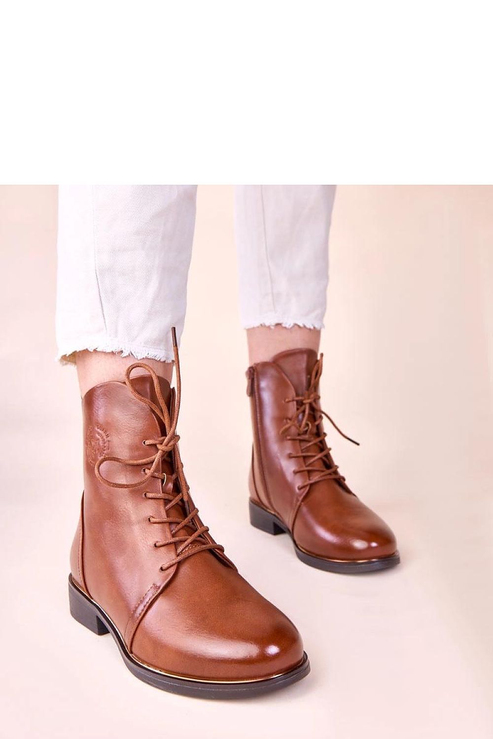  Laarsjes model 221372 Solea 