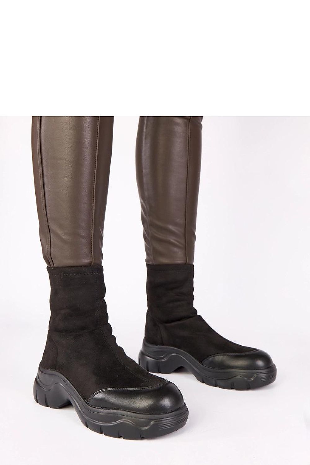  Laarsjes model 221672 Solea 