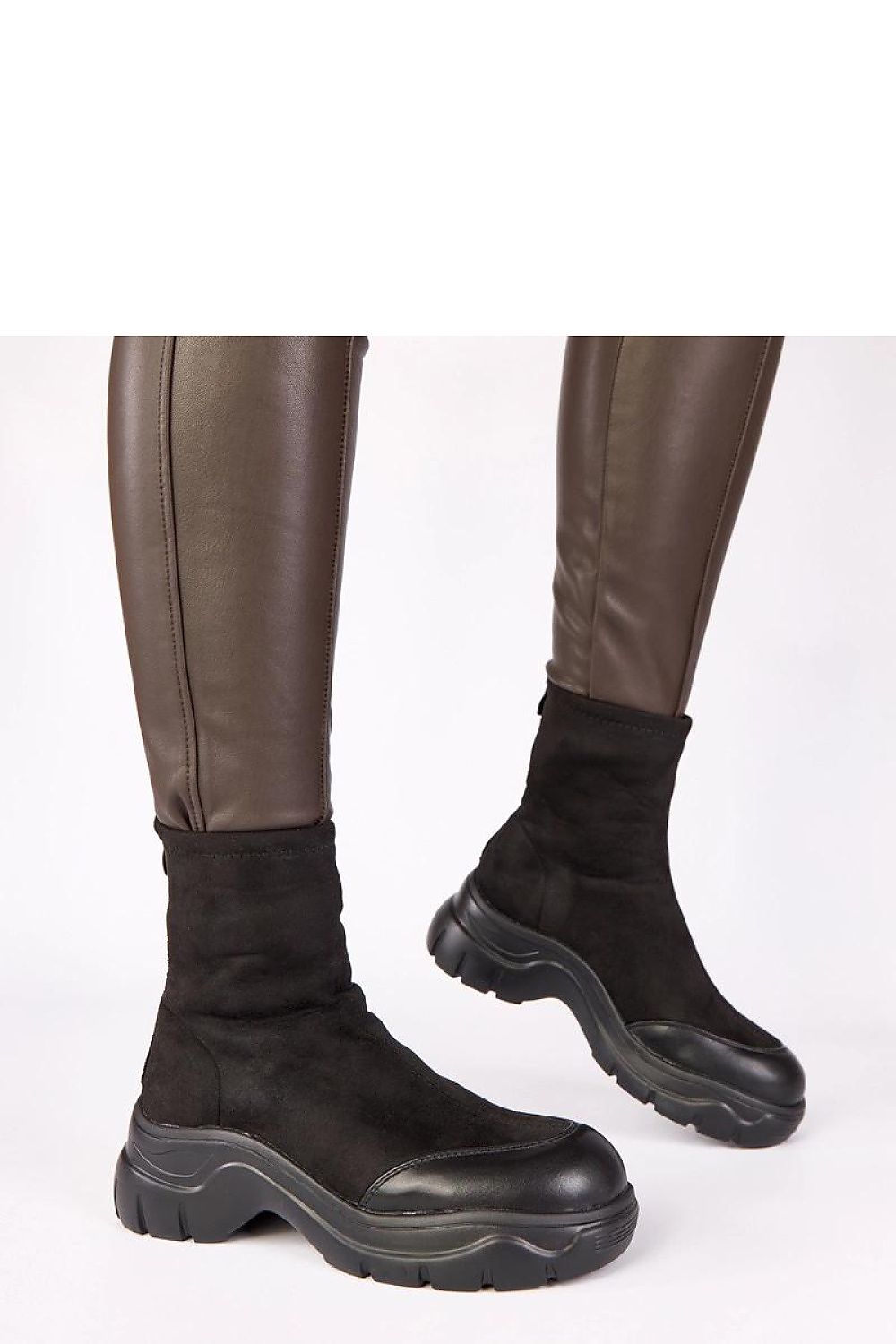  Laarsjes model 221672 Solea 