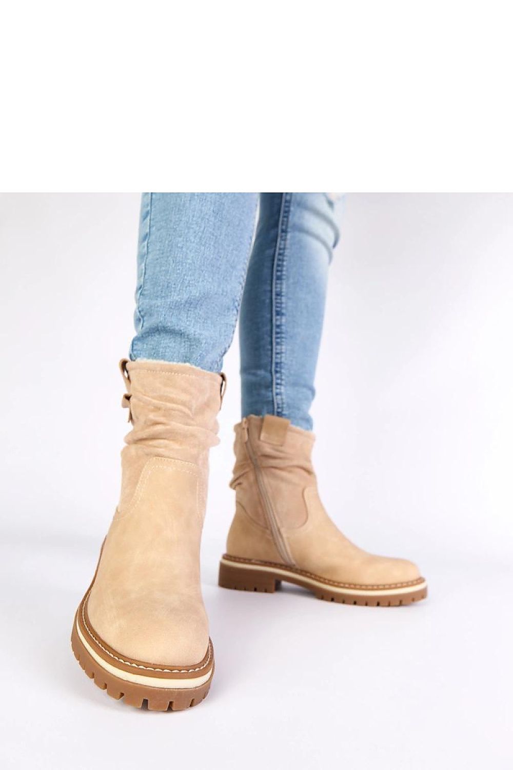  Laarsjes model 221675 Solea 
