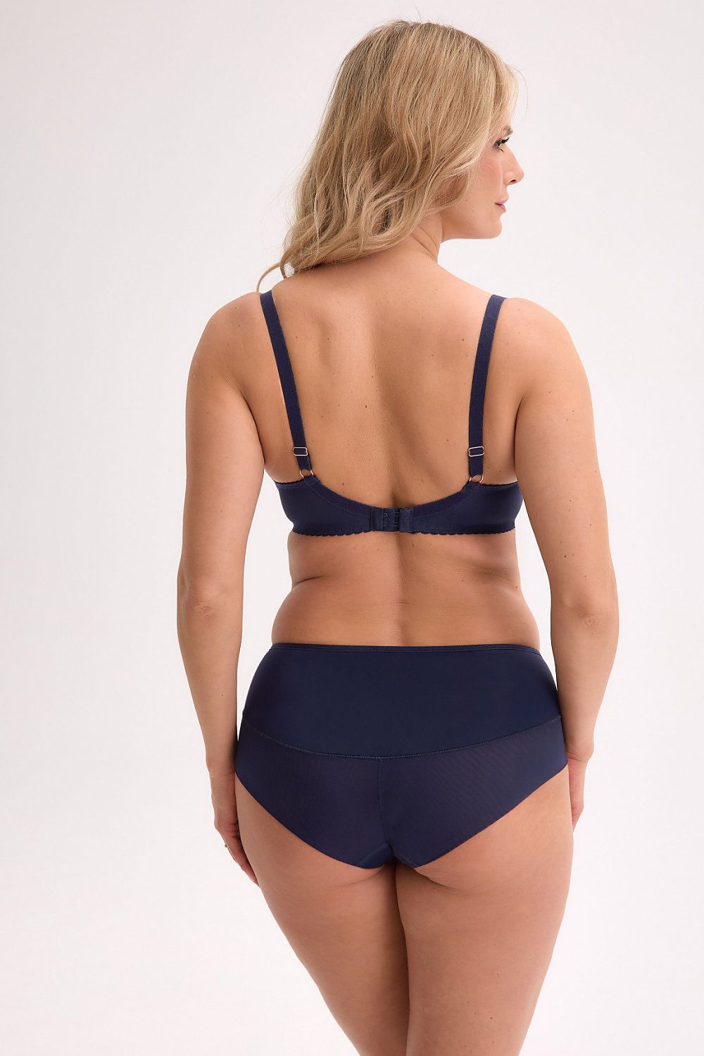  Slip model 221784 Gaia 