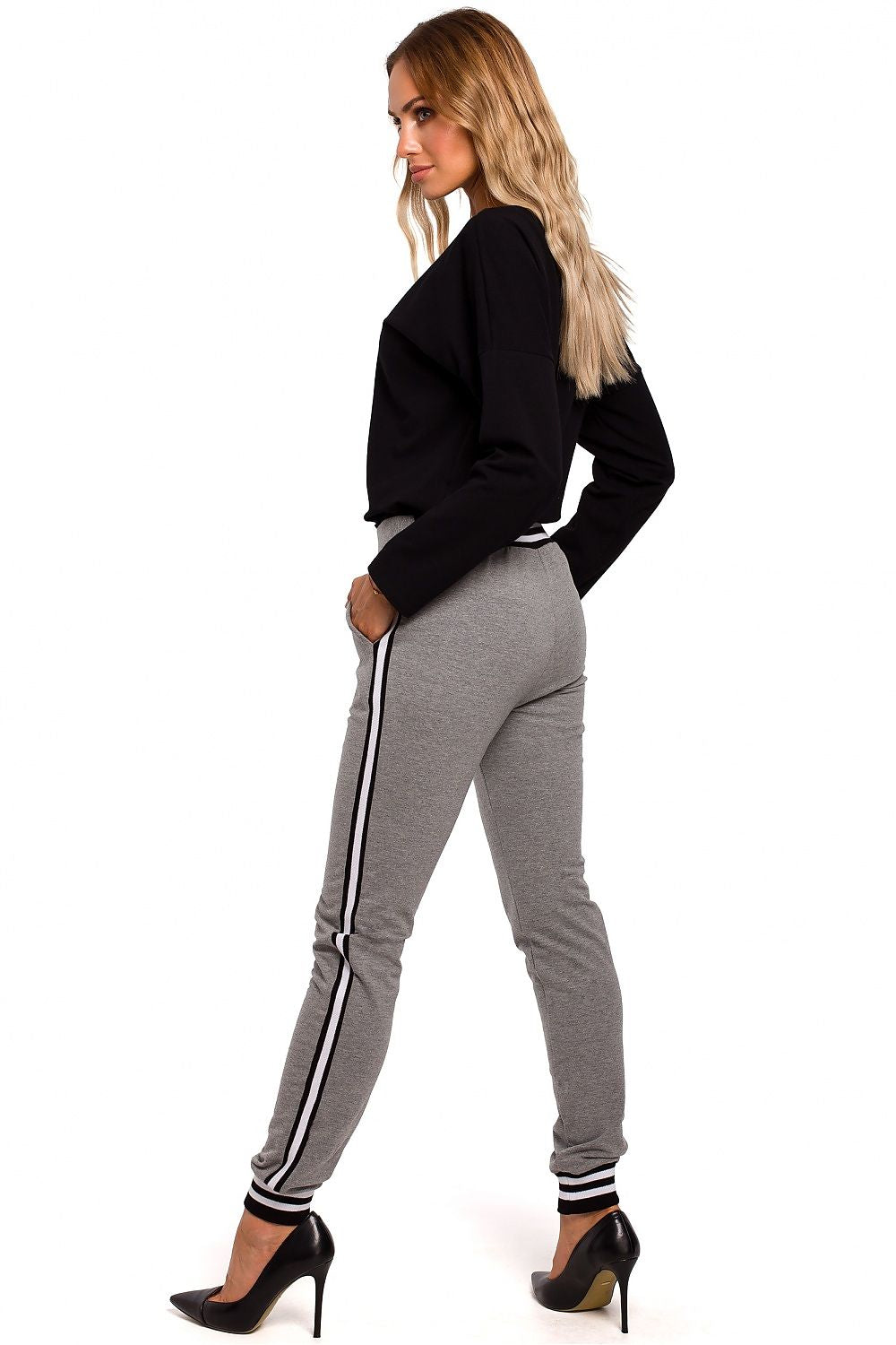  Damesbroek model 135473 Moe 